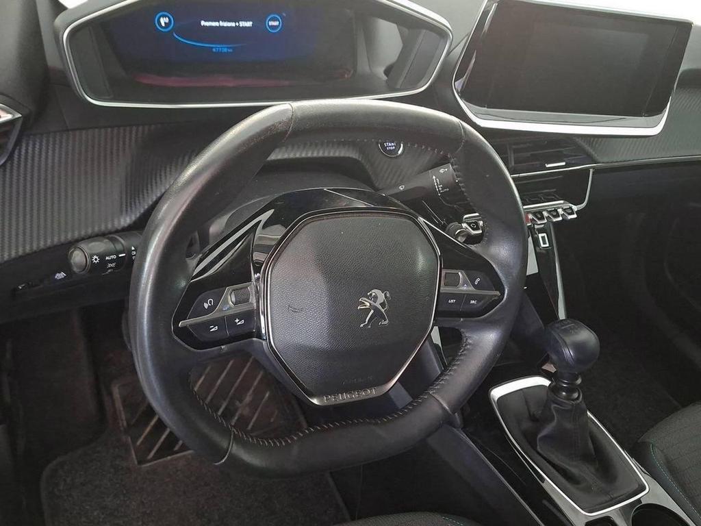 Peugeot 2008 1.5 BlueHDi Allure Pack