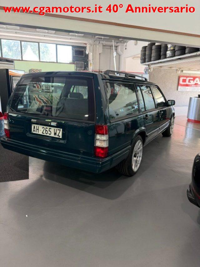 VOLVO 945 2.0i turbo cat S.W. Super Polar