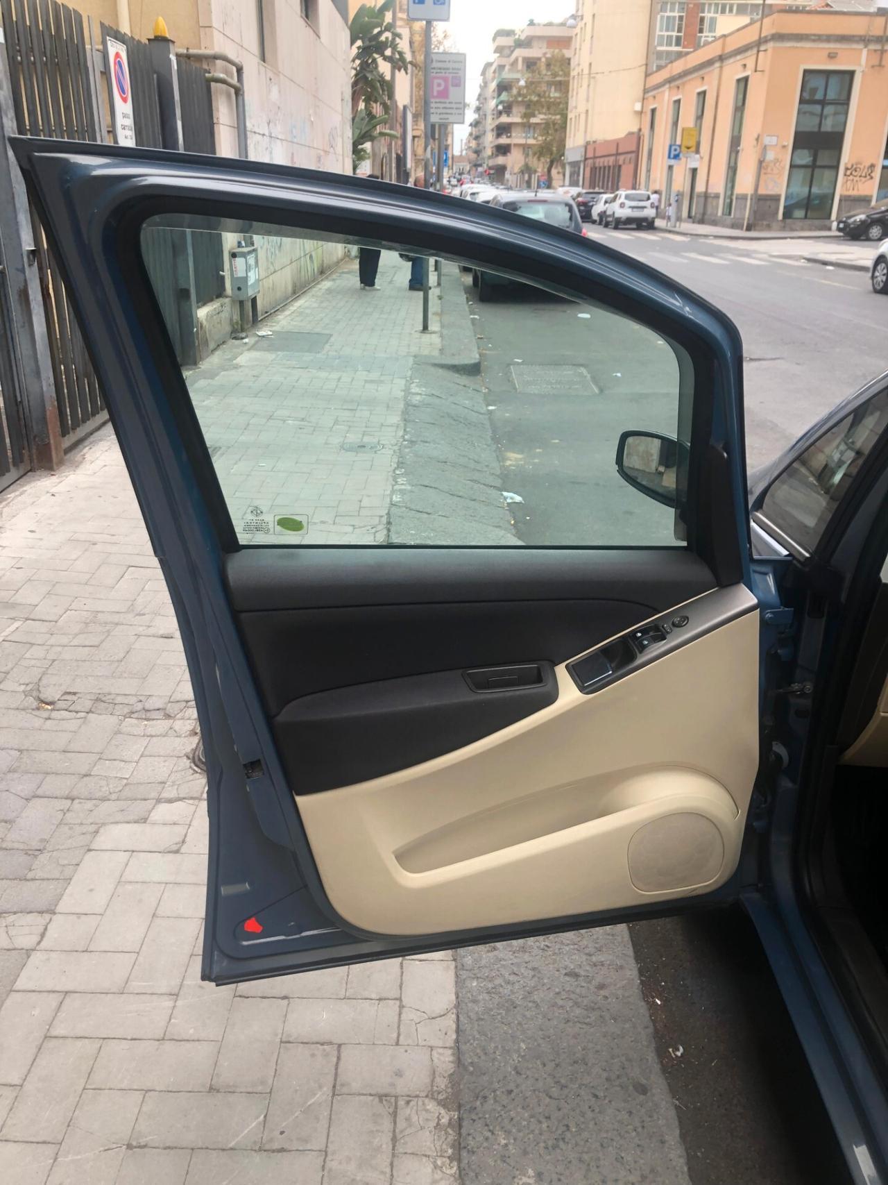 Lancia MUSA 1.3 Multijet 16V 90 CV Platino Plus