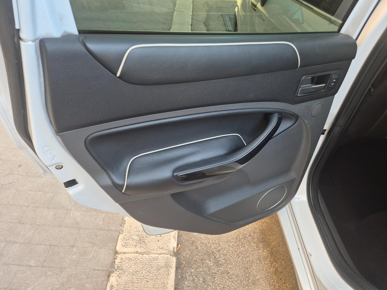 FORD KUGA 2.0 TDCI 140 CV ANNO 2012 INDIVIDUAL