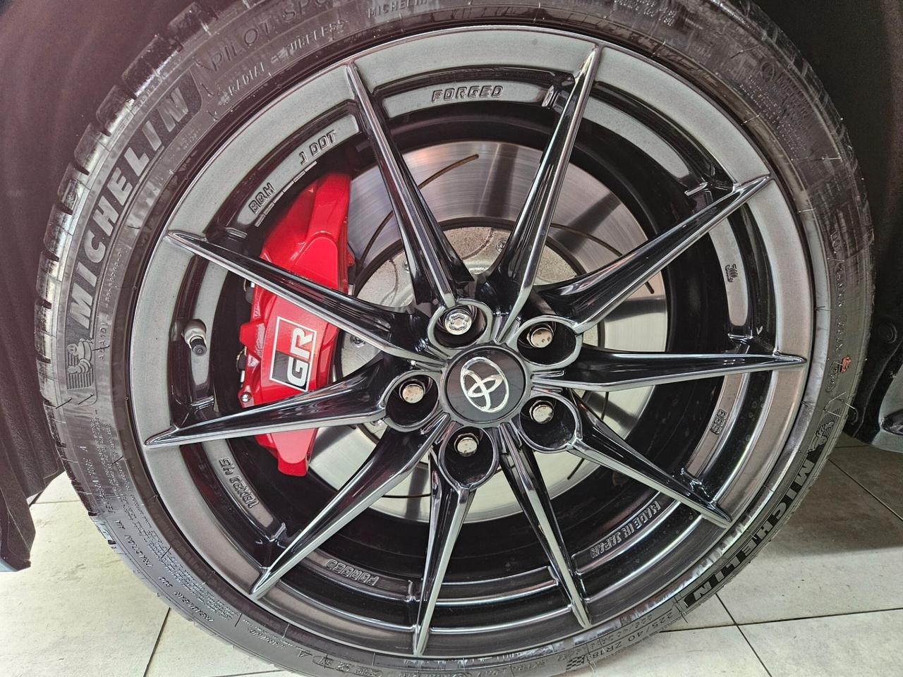 Toyota Yaris 1.6 CIRCUIT - REALMENTE IN SEDE