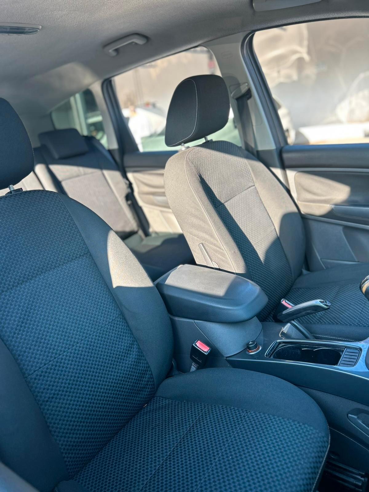 Ford C-Max 1.6 TDCi 110 CV -2010