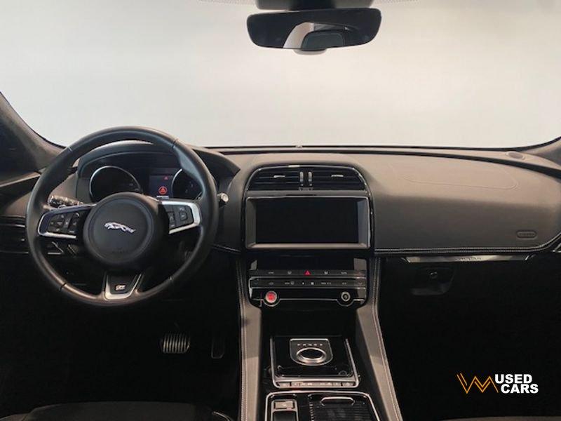 Jaguar F-Pace 2.0 250 CV AWD aut. R-Sport