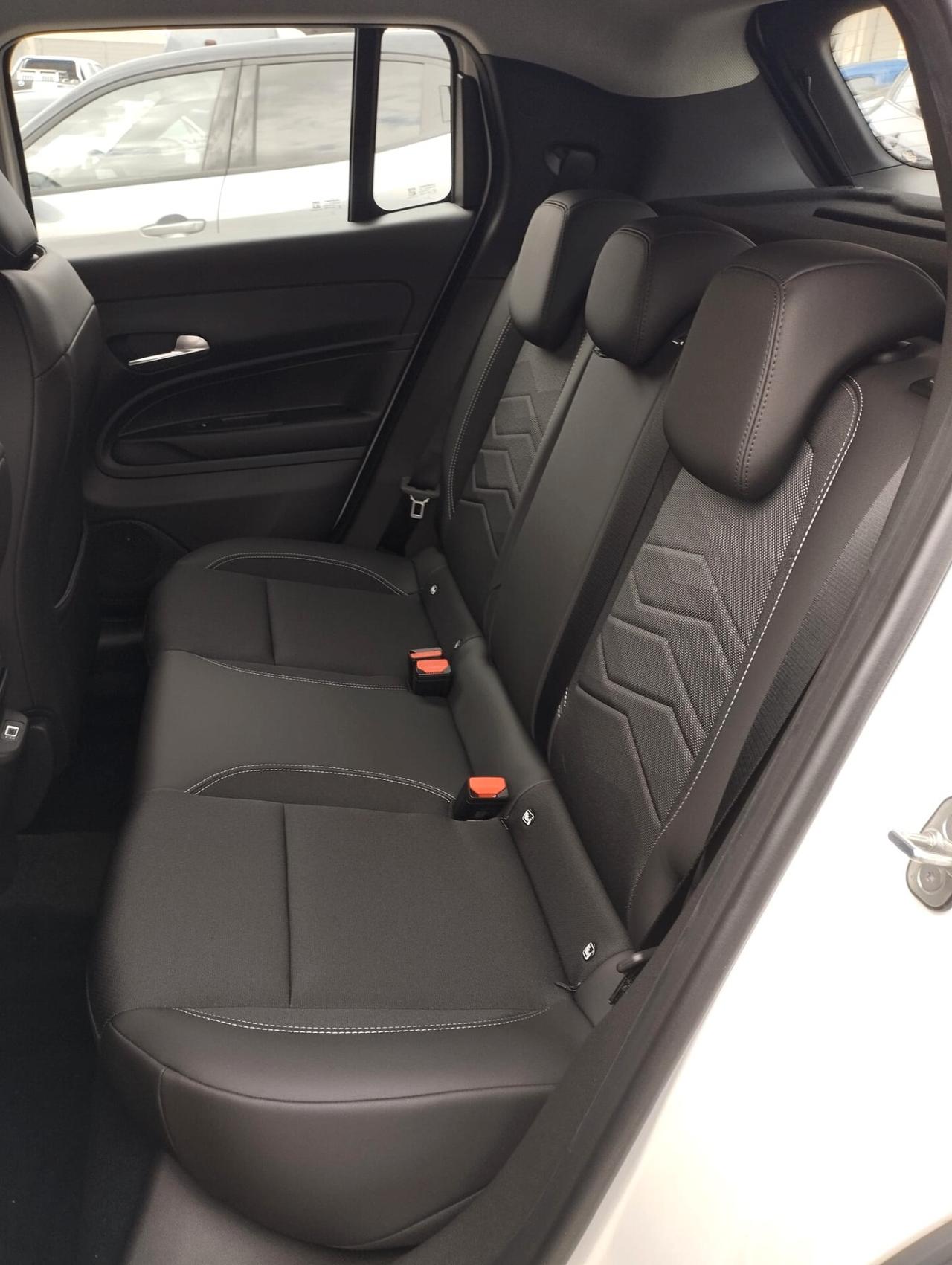 Jeep Avenger 1.2 Turbo 110 CV MHEV Altitude