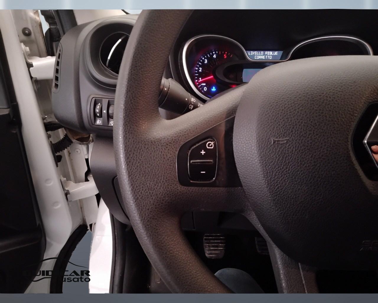 RENAULT Trafic IV 27 2019 - trafic T27 2.0 dci 120cv L1H1 Ice