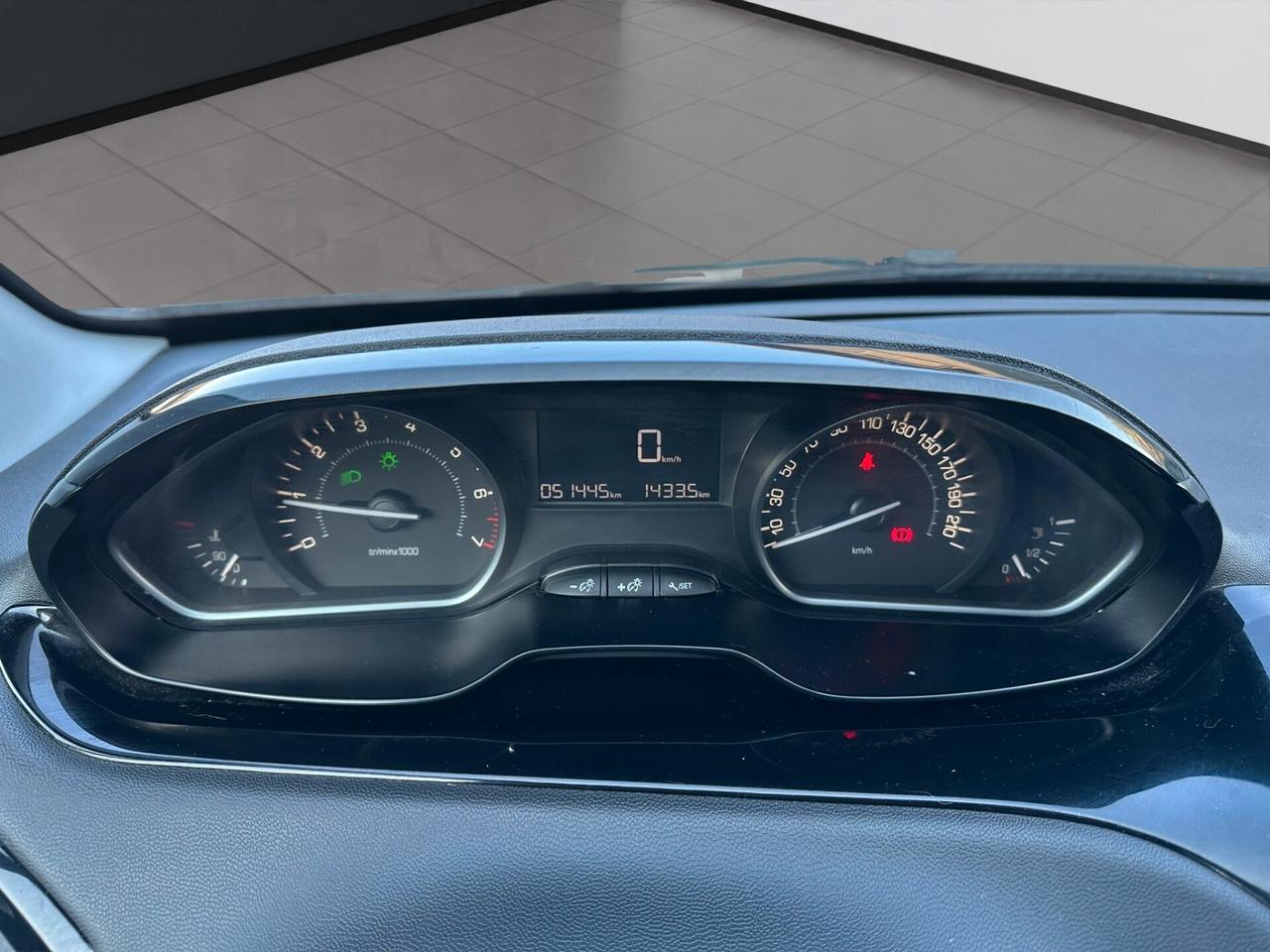Peugeot 208 1.2 PureTech 83CV 5 porte Allure