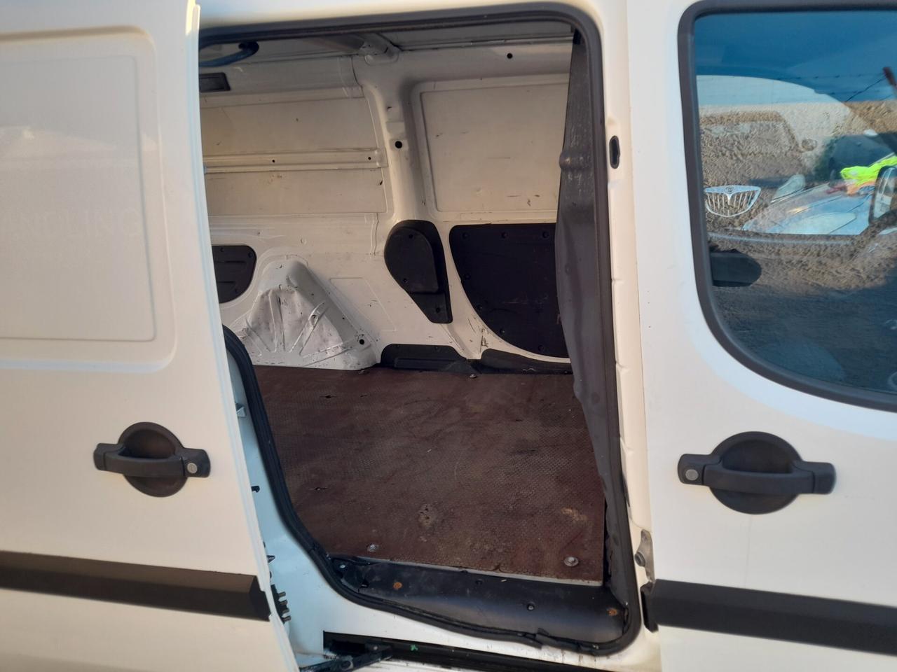 FIAT DOBLO' MAX 1.9 GASOLIO 77 CV ANNO 2007