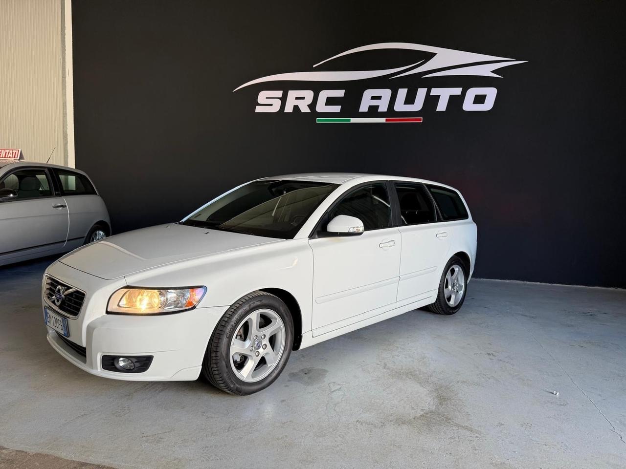 Volvo V50 D2 R-design