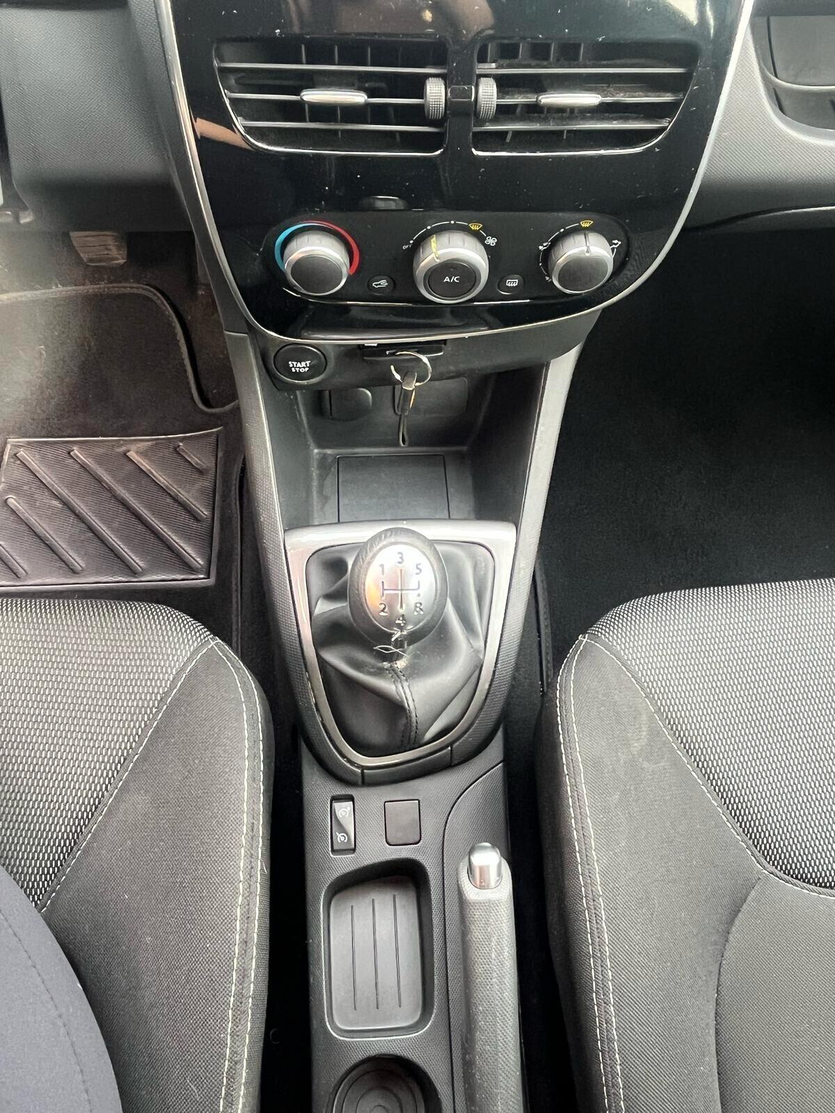 Renault Clio Sporter 0.9 TCe 12V 90CV Costume National