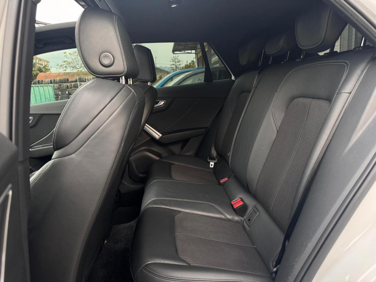 Audi Q2 30 TDI S tronic 3X S-line Edition - Tetto apribile
