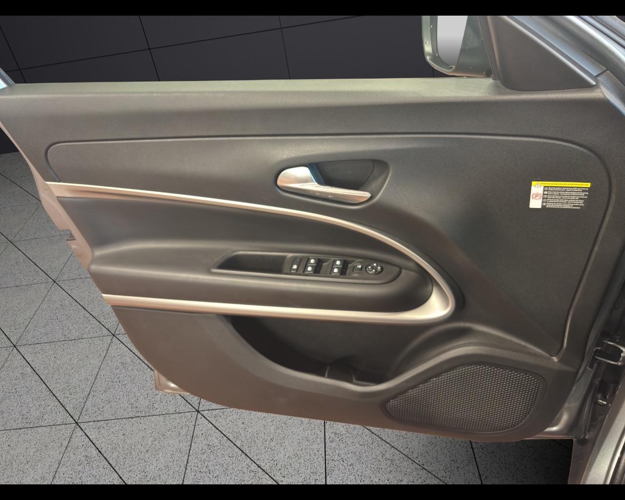 JEEP Avenger 1.2 Turbo 100 CV Altitude