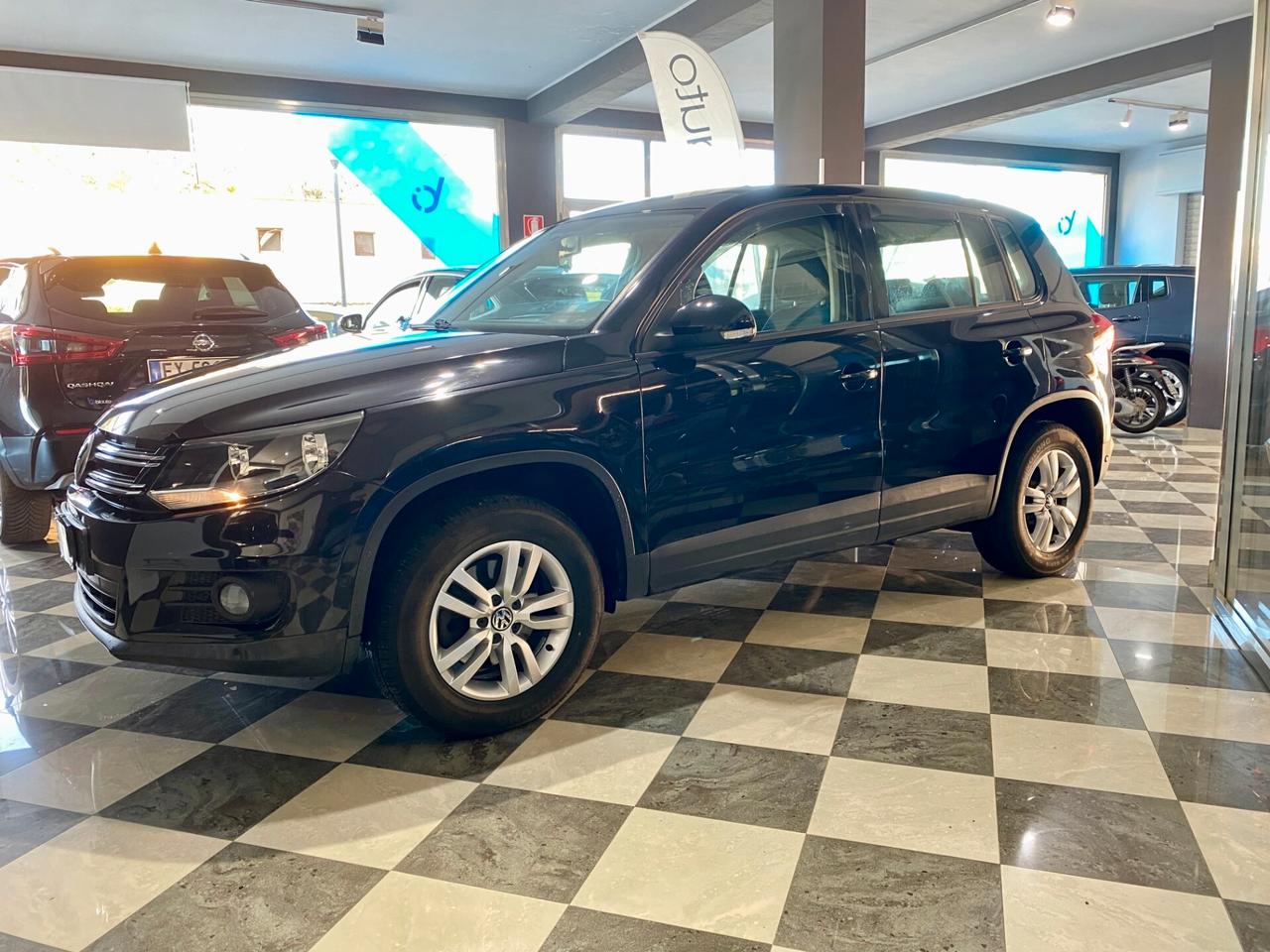 Volkswagen Tiguan 2.0 TDI 140cv Sport & Style-2012