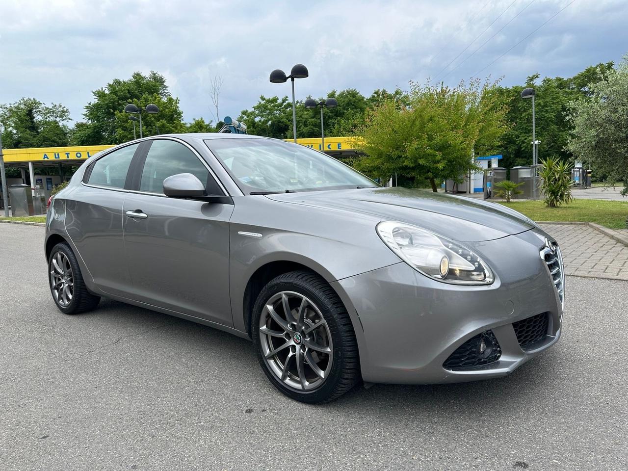 Alfa Romeo Giulietta 1.4 Turbo 120 CV -adatta a neopatentati