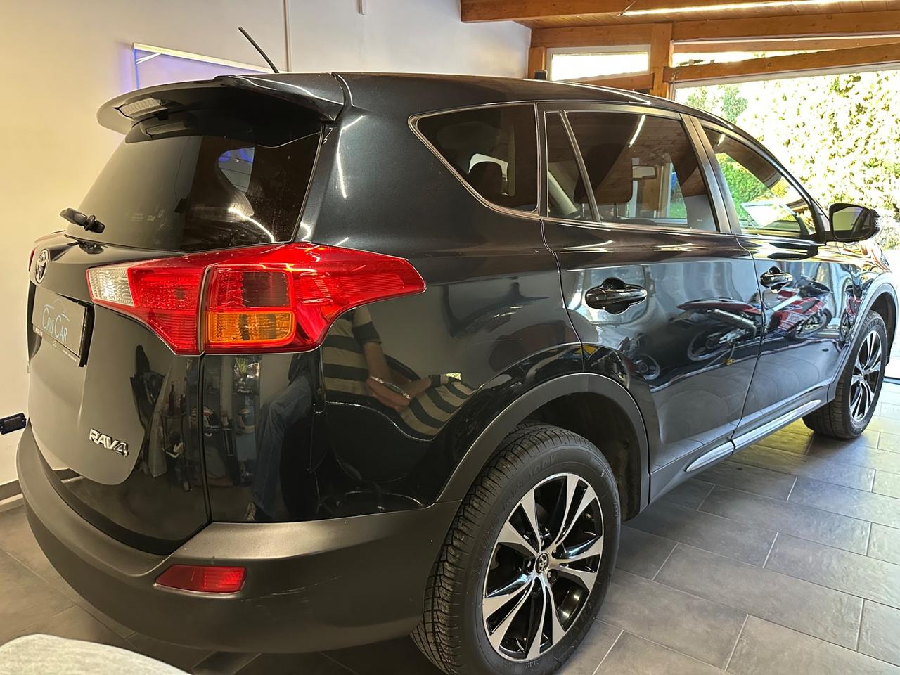 Toyota RAV 4 RAV4 2.0 D-4D 2WD Style UNIPRO