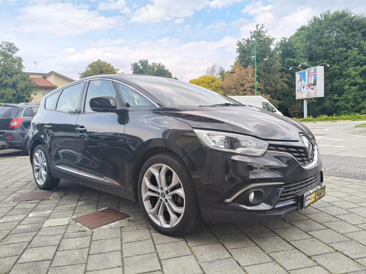 Renault Grand Scenic Blue dCi 120 CV EDC Sport Edition2