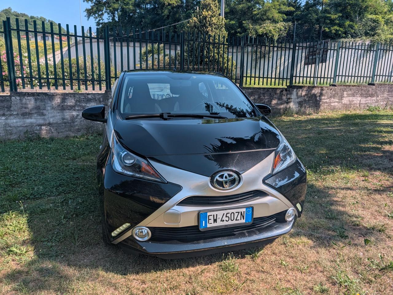 Toyota Aygo 1.0 VVT-i 69 CV 3 porte x-clusiv MMT