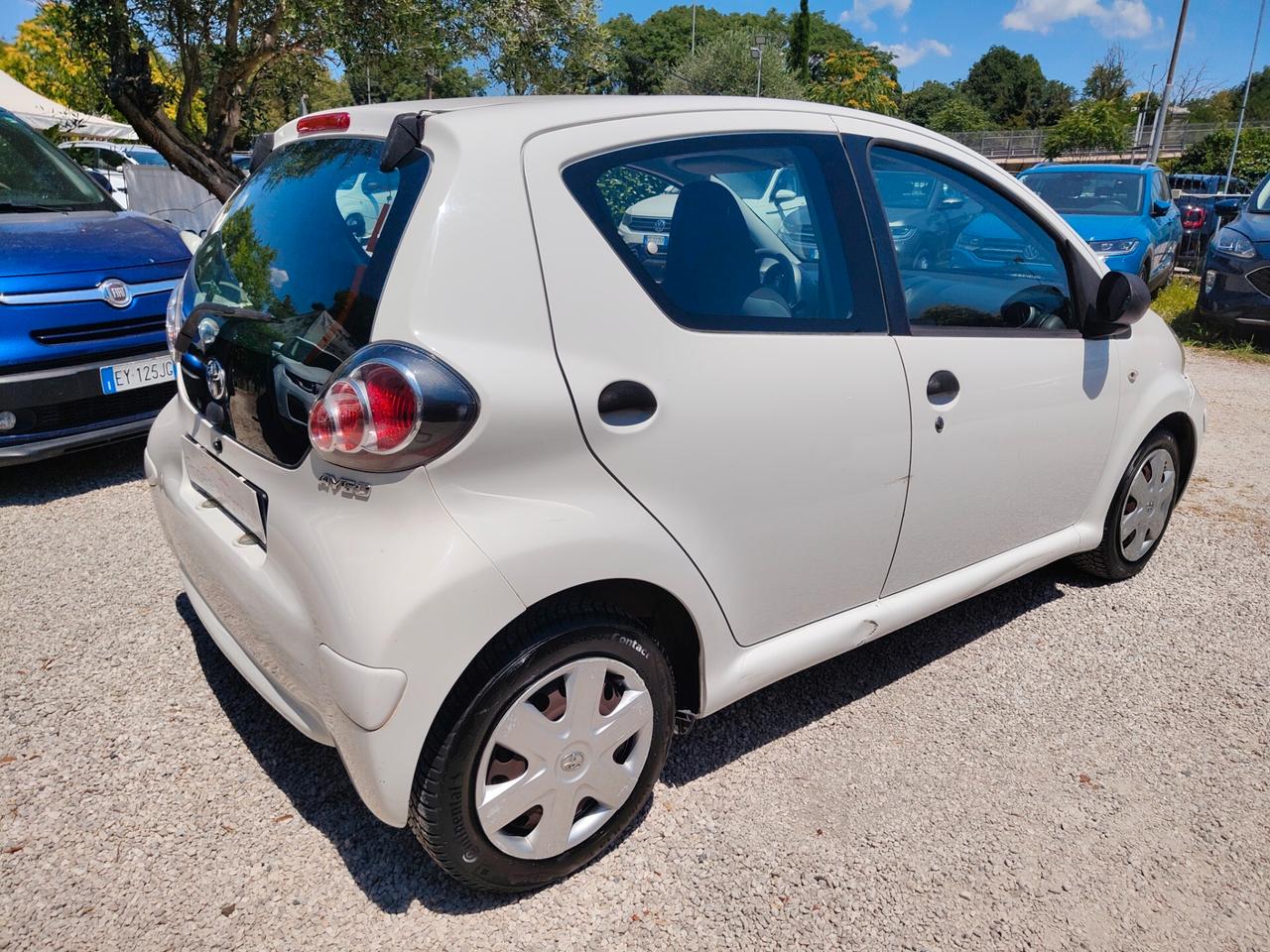 Toyota Aygo 1.0 12V VVT-i 5 porte Now