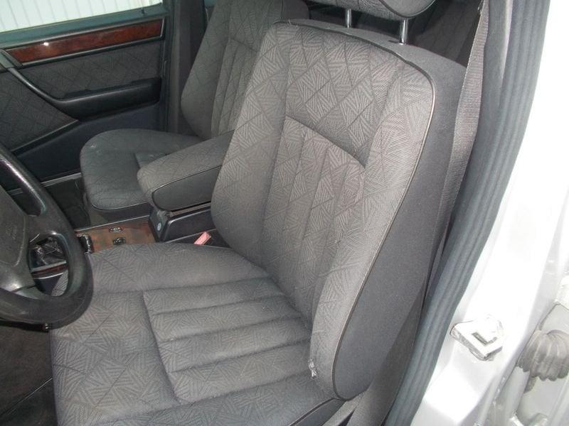 Mercedes-Benz Serie 200-320 MERCEDES 200 E 338.7575187 MASSARI MARCO