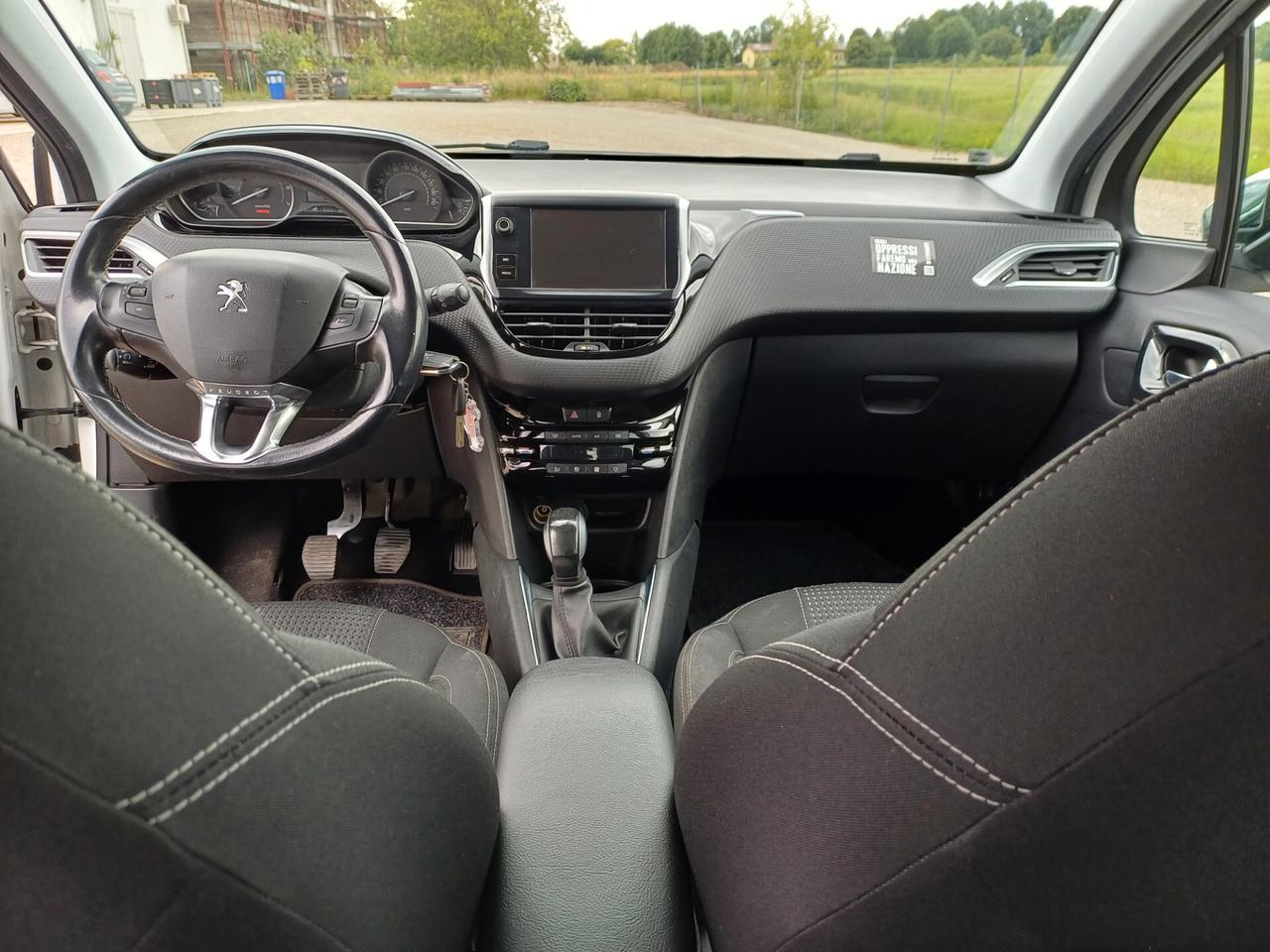 Peugeot 208 PureTech 82 5 porte Allure