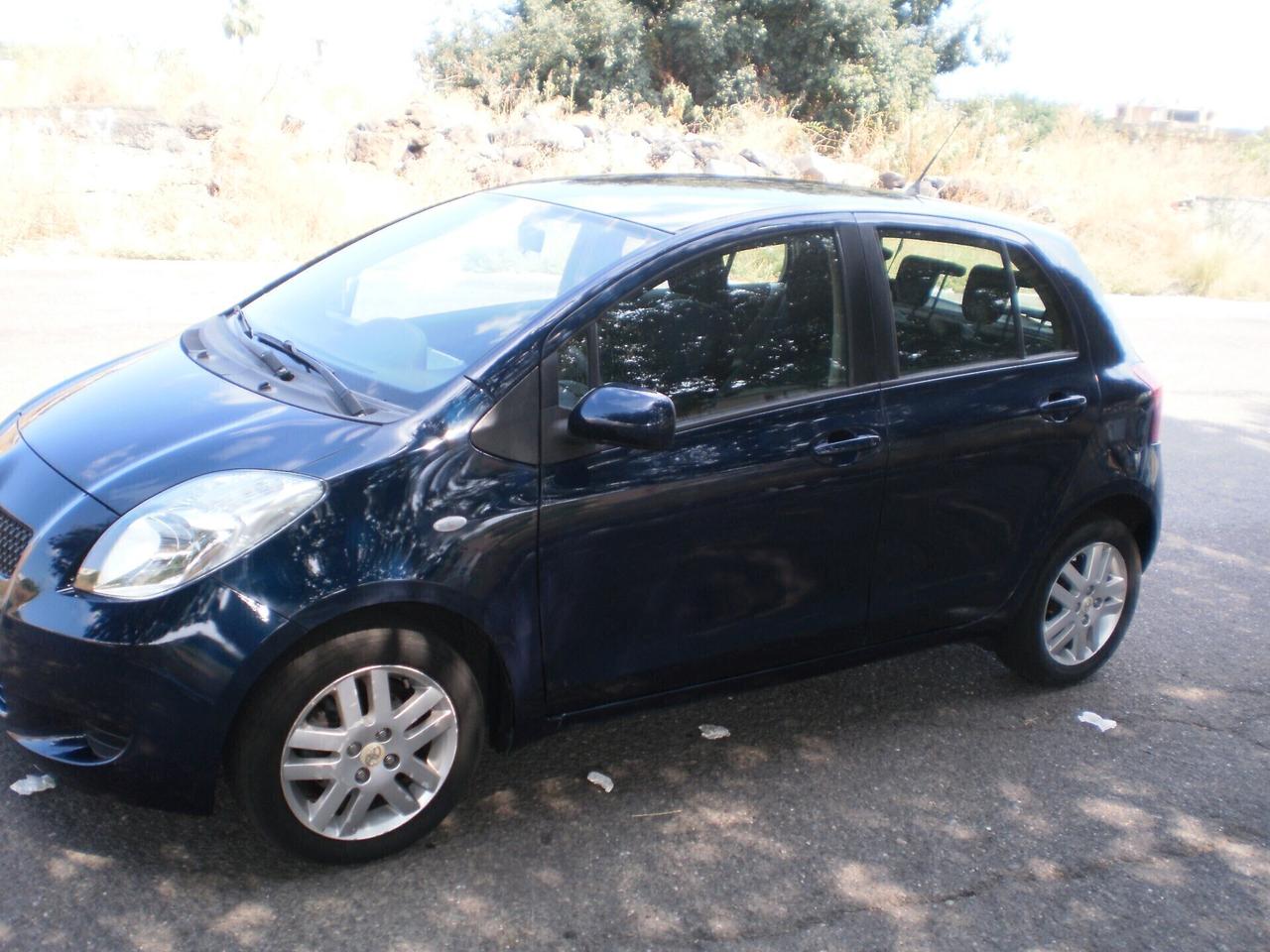 Toyota Yaris 1.4 D-4D 5 porte Sol
