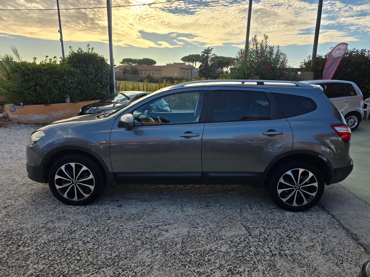 Nissan Qashqai 1.6 dCi DPF Tekna 7 POSTI (PER COMERCIANTI) = 7 POSTI