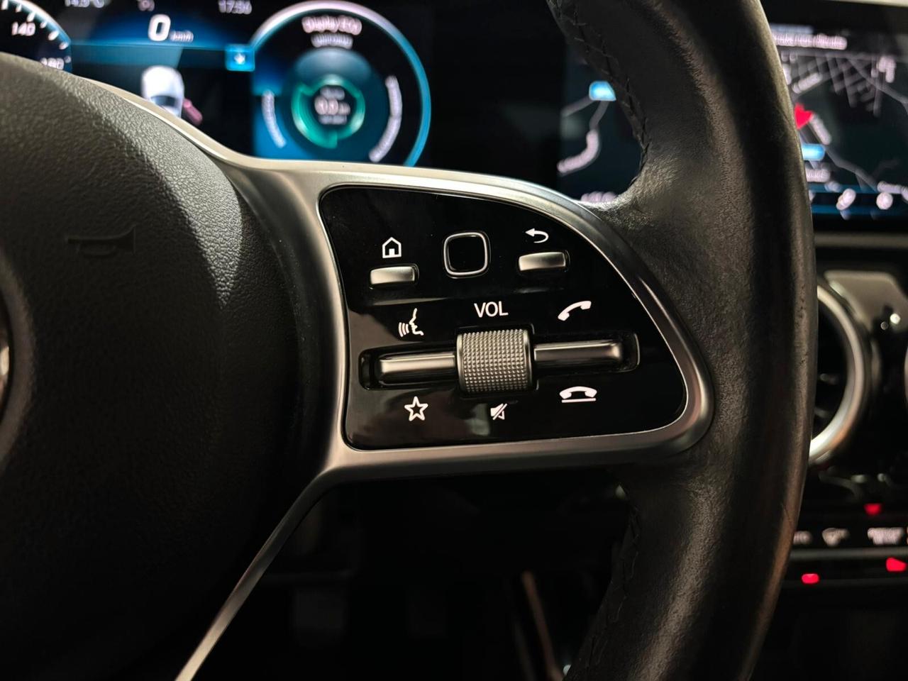 MERCEDES CLASSE A 180 2019 1.3 BENZINA