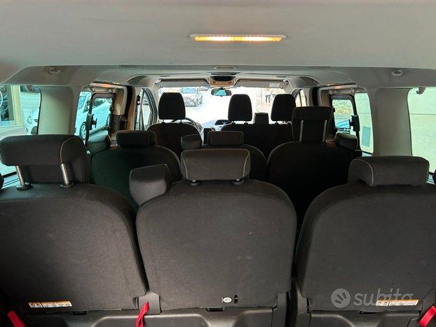 Ford Tourneo Custom 9 posti 2013