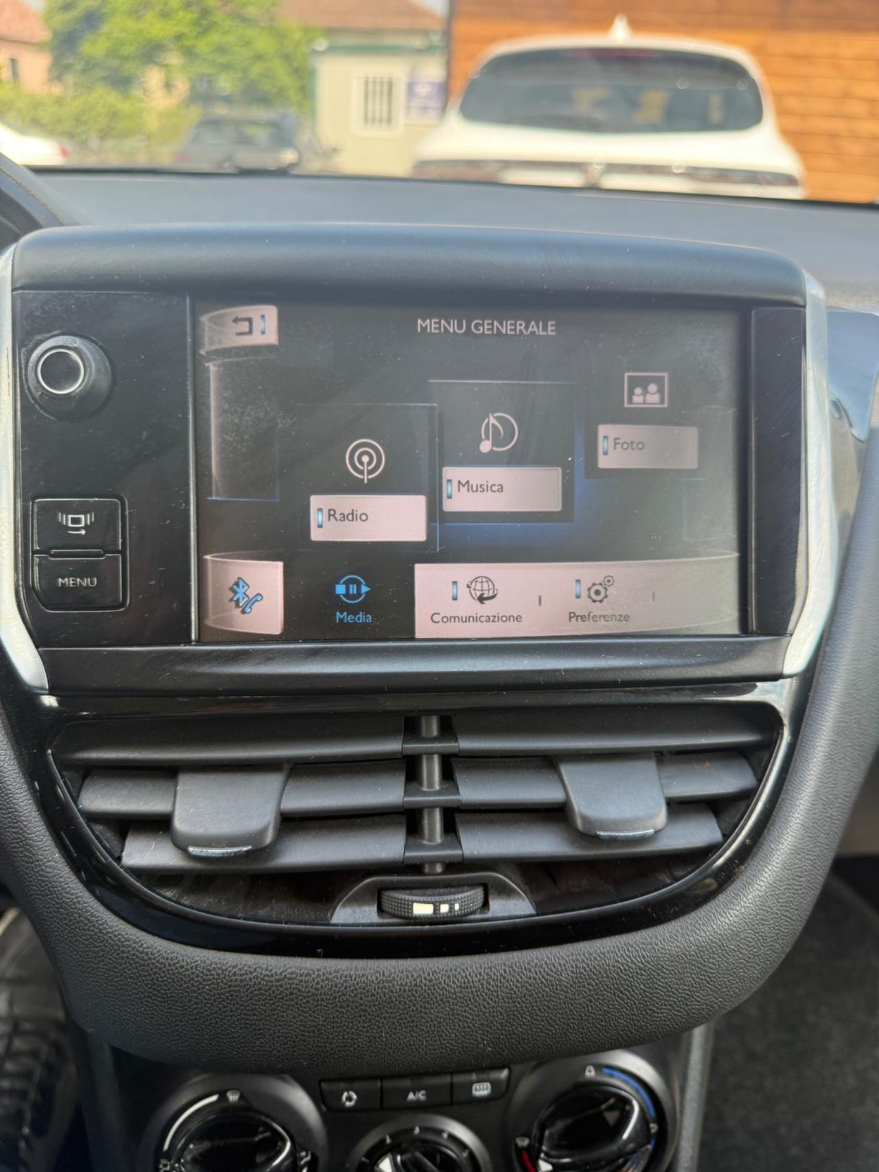 Peugeot 208 1.2 VTi 82 CV 3 porte full optional