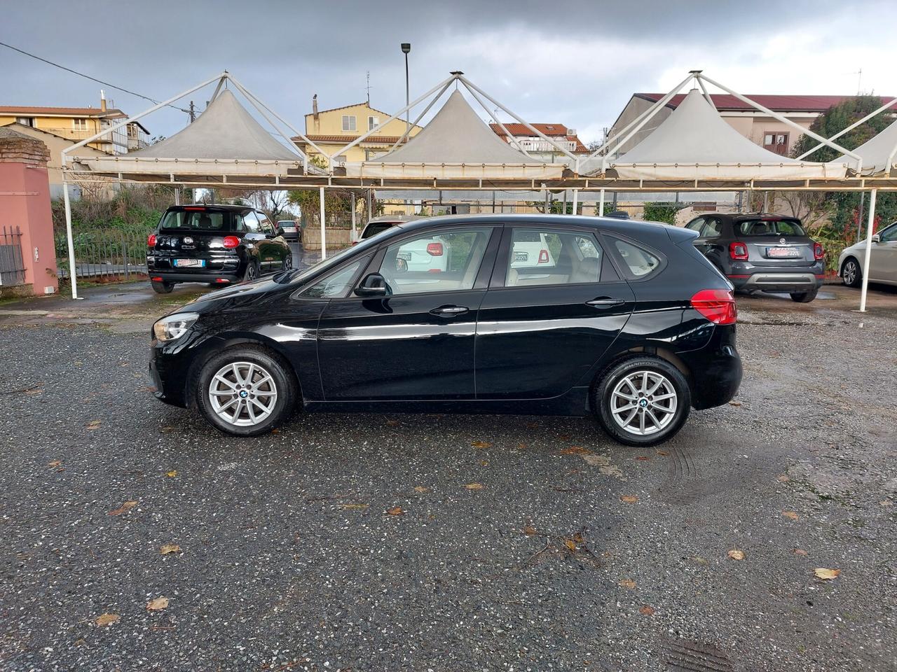 BMW Serie 2 Act. Tourer 216d Advant. Automat.-2015
