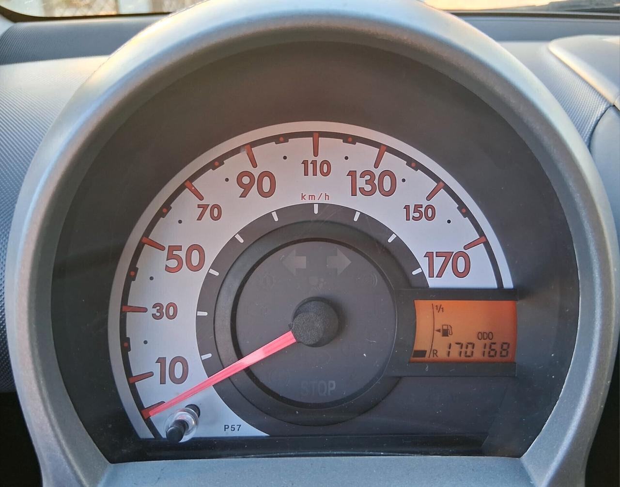 Toyota Aygo 1.0 12V VVT-i 5 porte Cool Soda Connect