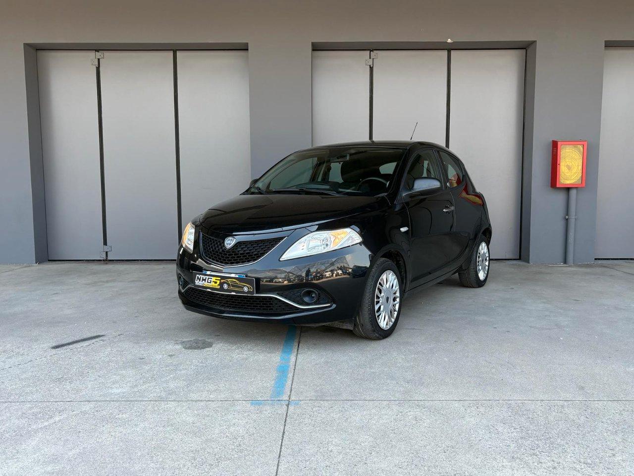 Lancia Ypsilon 5 Porte Ypsilon 1.2 Gold ecochic Gpl 69cv