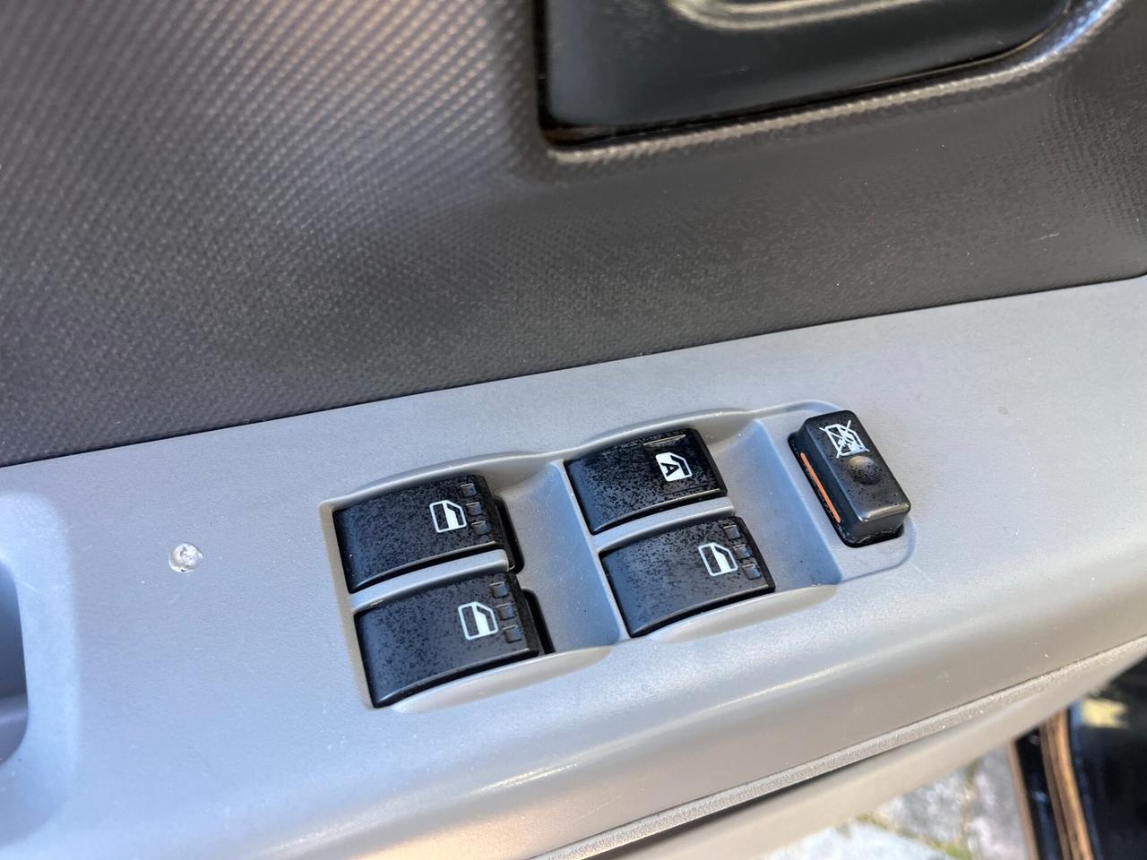 Daihatsu Sirion 1.0 12V Mio