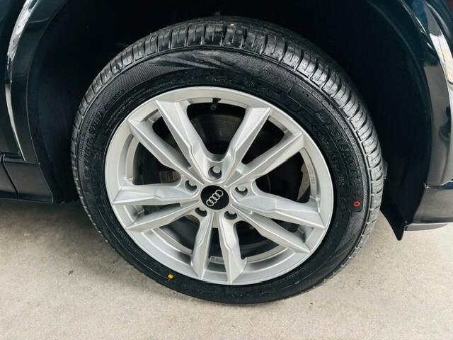 Audi Q2 30 TFSI Business, PERMUTABILE