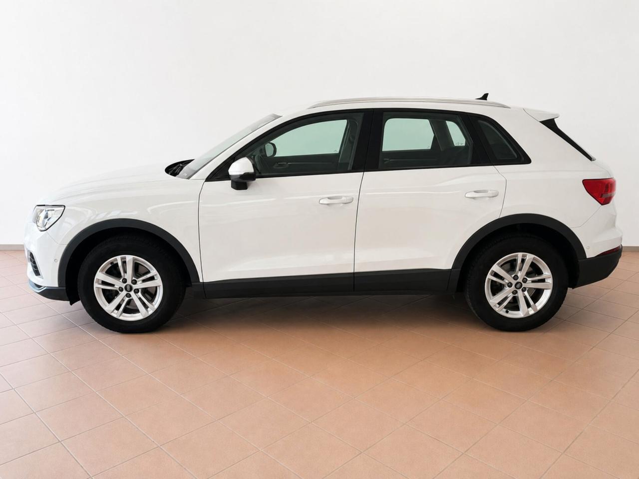 Audi Q3 35 TDI S tronic Business