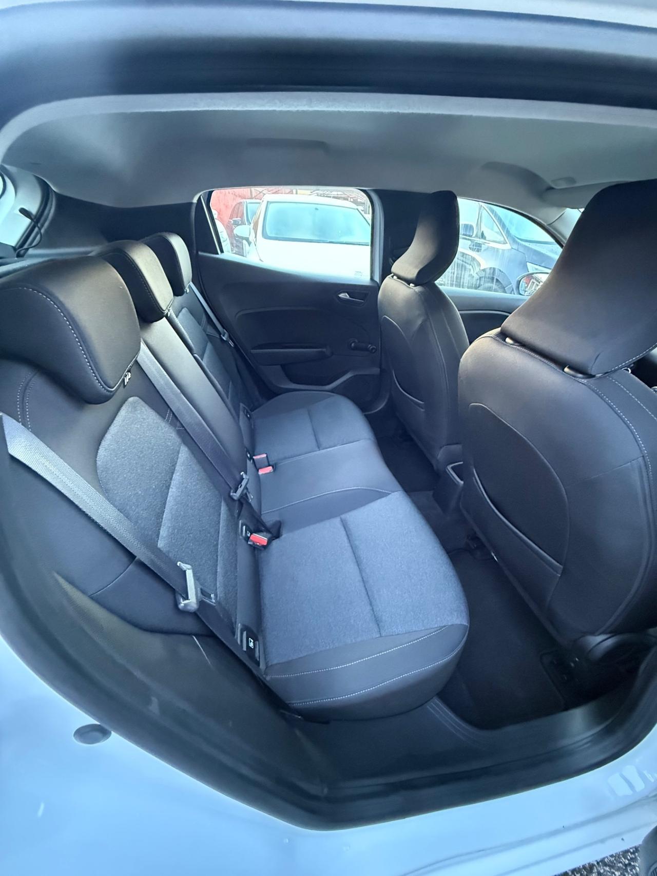 Clio TCe 12V 100 CV GPL-Intens-unipro-rate-