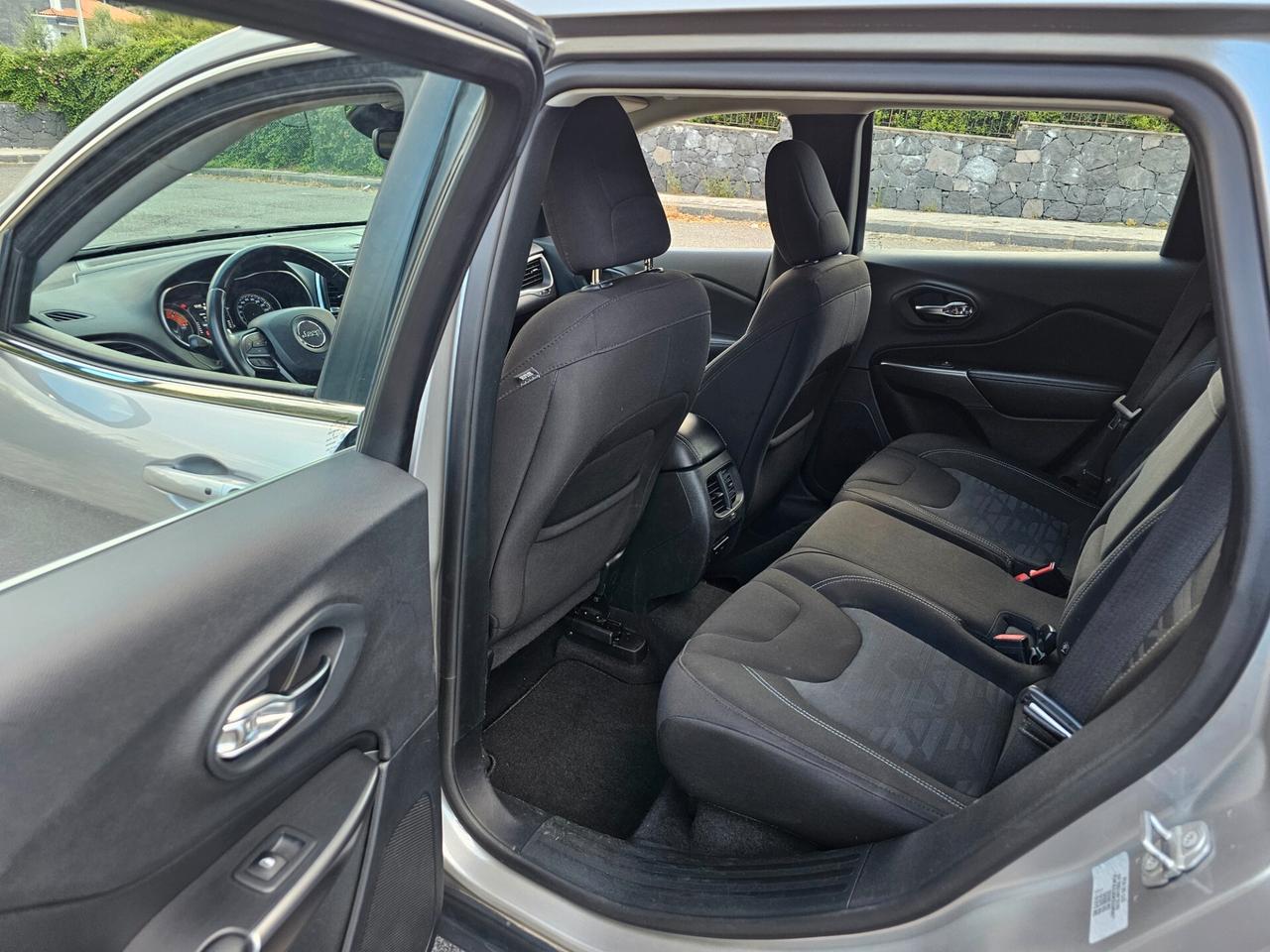Jeep Cherokee 2.2 Mjt Longitude
