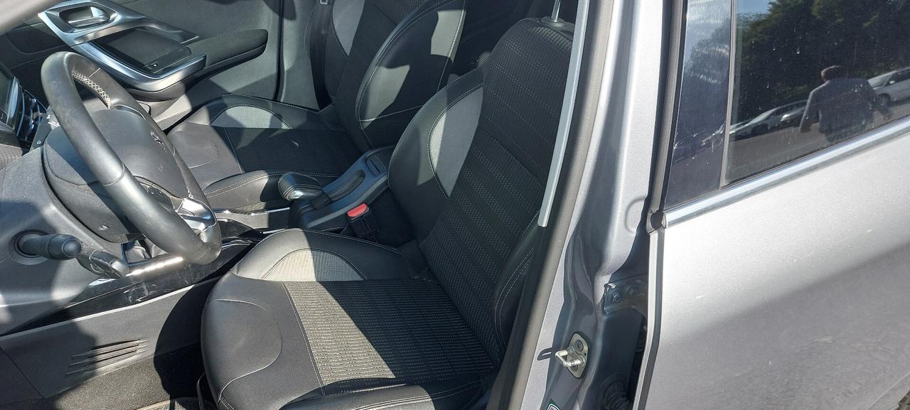 Peugeot 2008 BlueHDi 120 S&S Allure