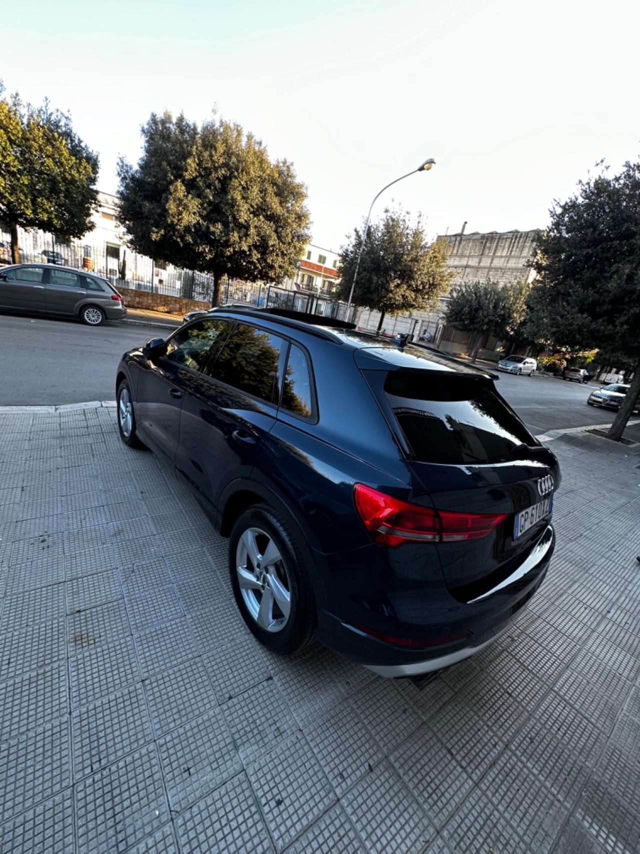 Audi Q3 Tetto apribile Navi Radar 190cv Quattro