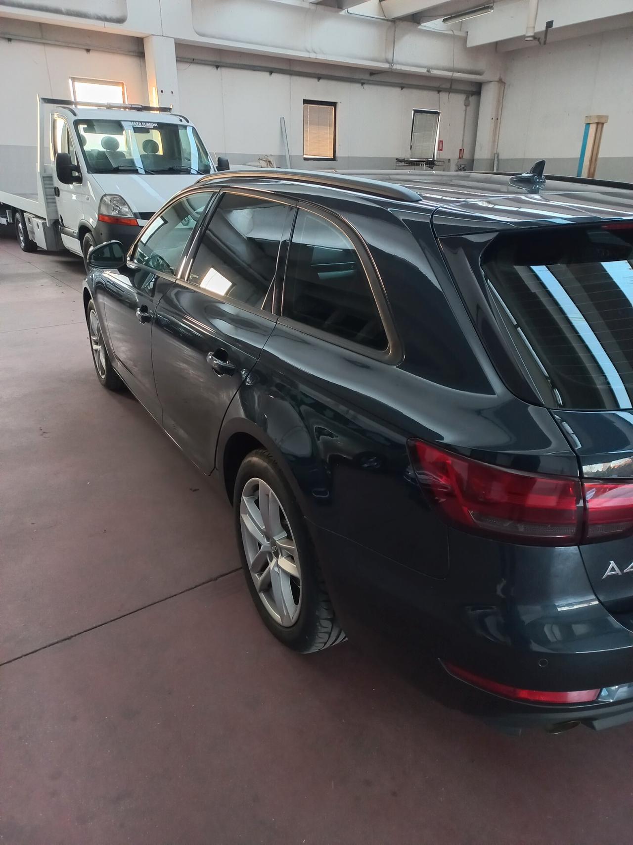 Audi A4 Avant 2.0 TDI 122 CV S tronic Business