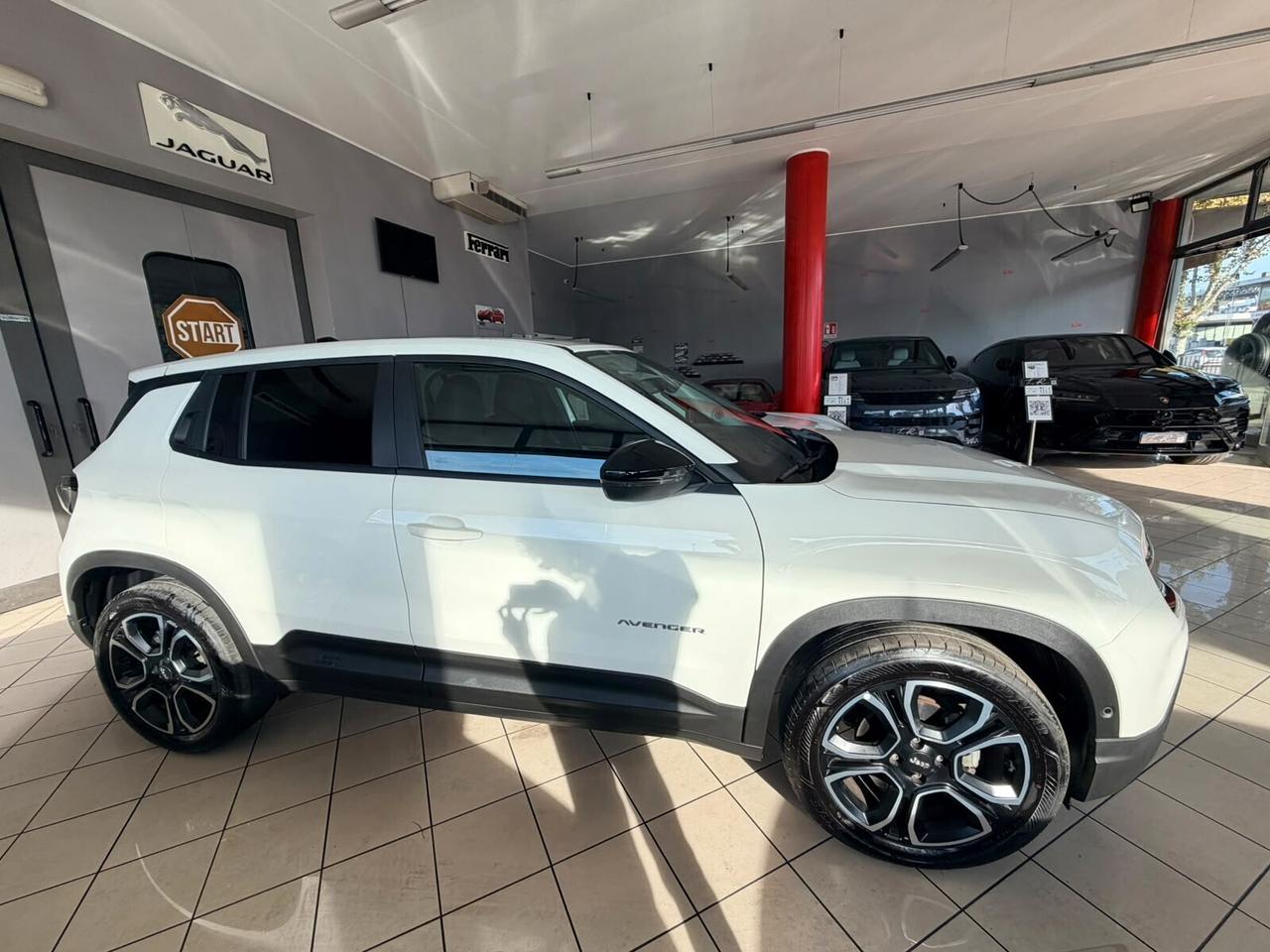 Jeep Avenger 1.2 Turbo 100 CV Summit