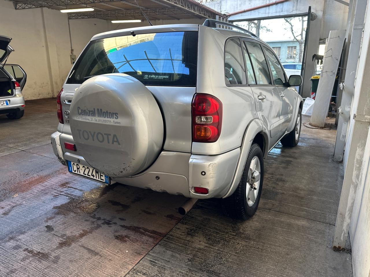 Toyota RAV 4 RAV4 2.0 16V cat 5 porte Sol