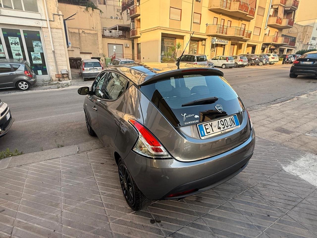 Lancia Ypsilon 1.2 69 CV 5 porte Elle