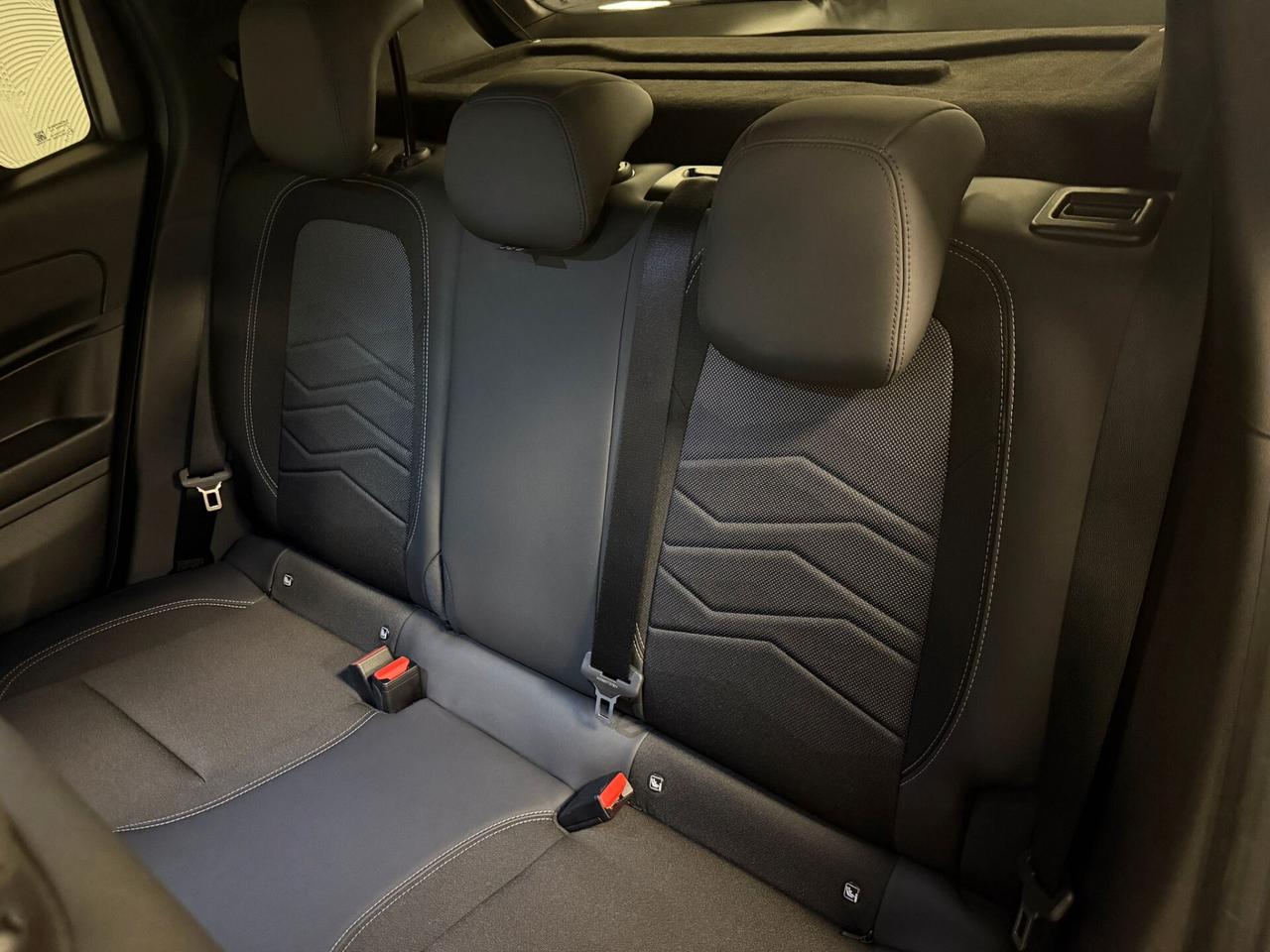 Jeep Avenger 1.2 Turbo 100 CV MHEV Summit