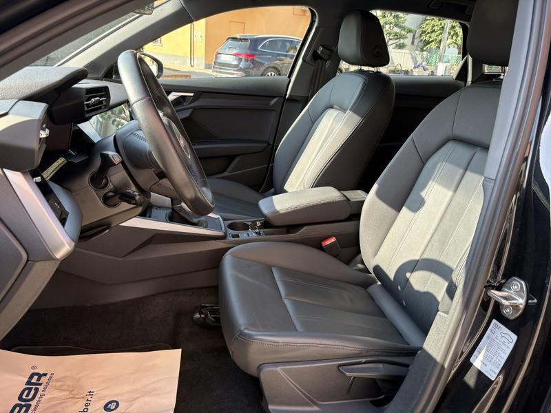 Audi A3 Sportback 30 1.0 tfsi Business LED-NAVI-PHONE APPS
