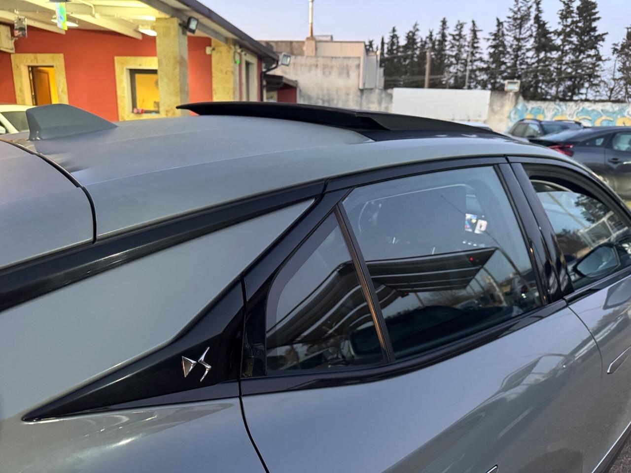 DS4 BlueHDi 130 aut. Performance Line+ Tetto Led a