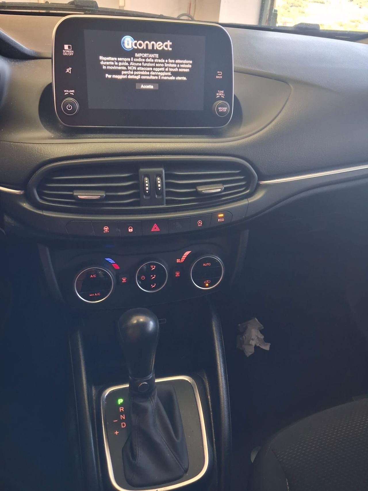 Fiat Tipo 1.6 Mjt SW LOUNGE DCT