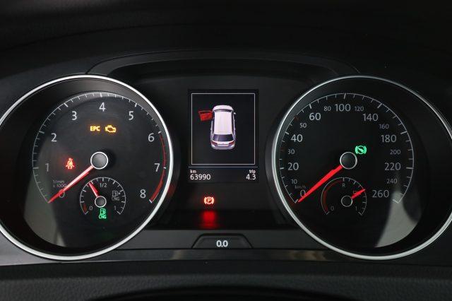 VOLKSWAGEN Golf Golf Variant 1.5 TGI DSG 5p. Trendline BlueMotione