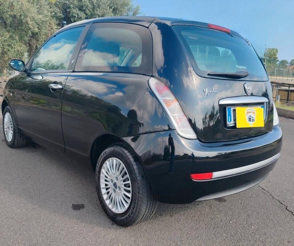 Lancia Ypsilon 1.2 Argento