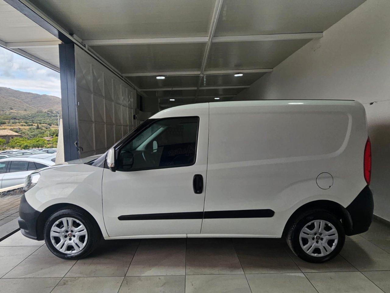 FIAT Doblo cargo 1.3 mjt 16v SX 90cv 3p + IVA
