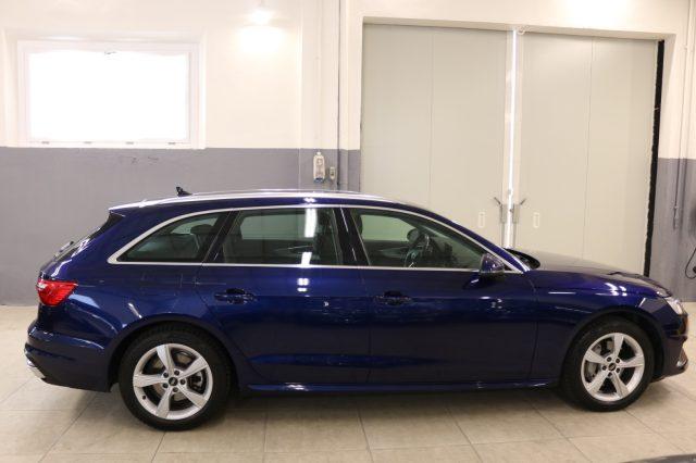 AUDI A4 40 TDI quattro S tronic Business Advanced